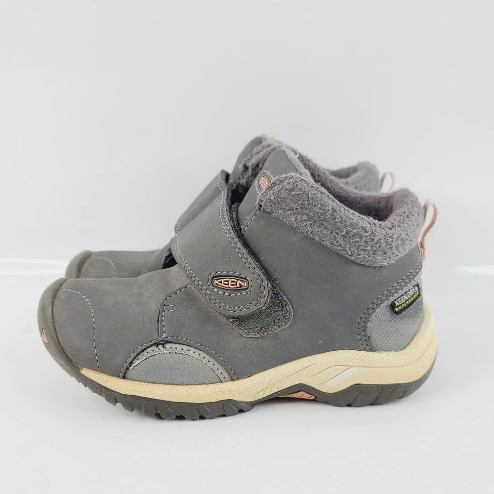 KEEN, Solid Round Toe Leather, Textile Winter Waterproof Boots Boys Size 10 Gray